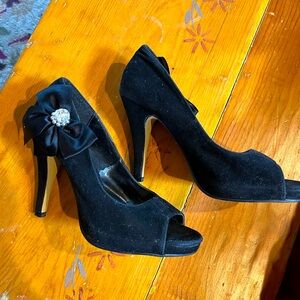 Pierre Dumas black suede heels